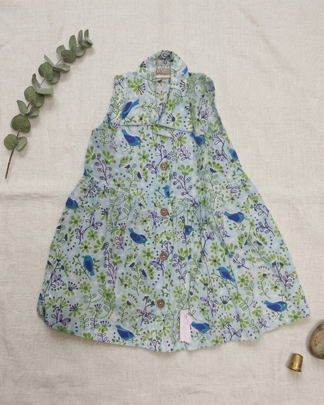 Sleeveless Floral Bird Print A-Line Frock
