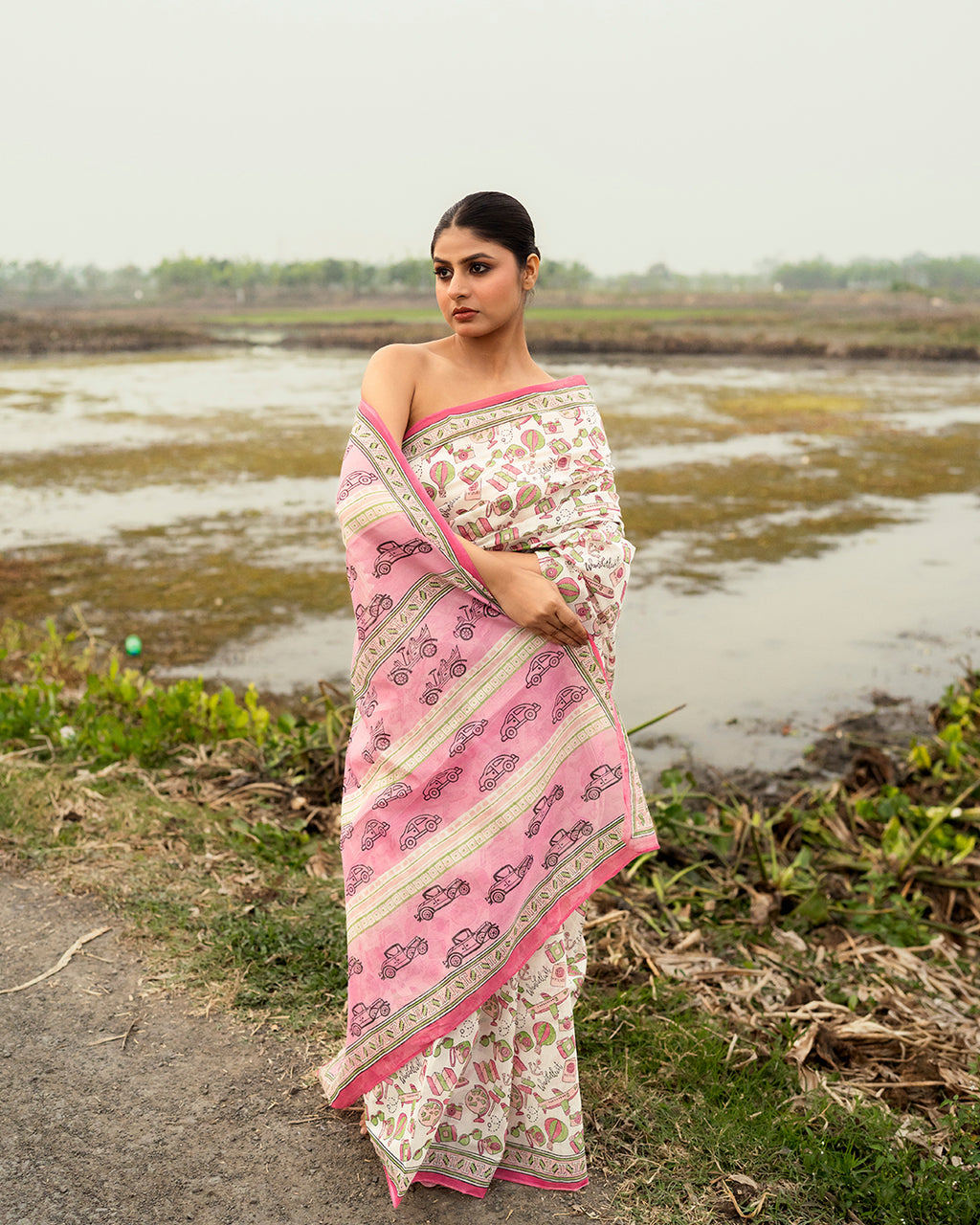 Wanderlust Motif Block Printed Saree (Pink)