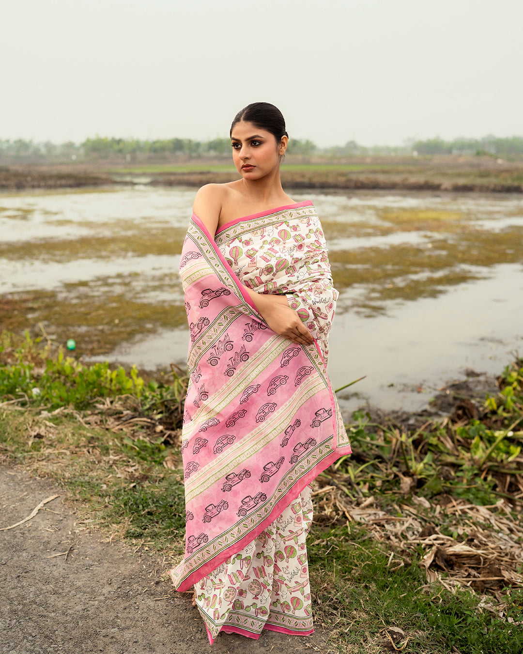 Wanderlust Motif Block Printed Saree (Pink)
