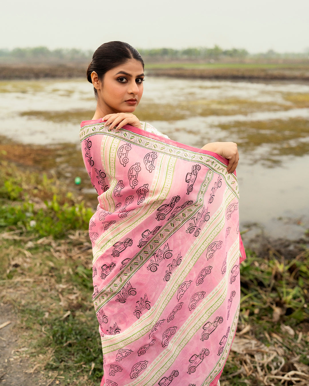 Wanderlust Motif Block Printed Saree (Pink)