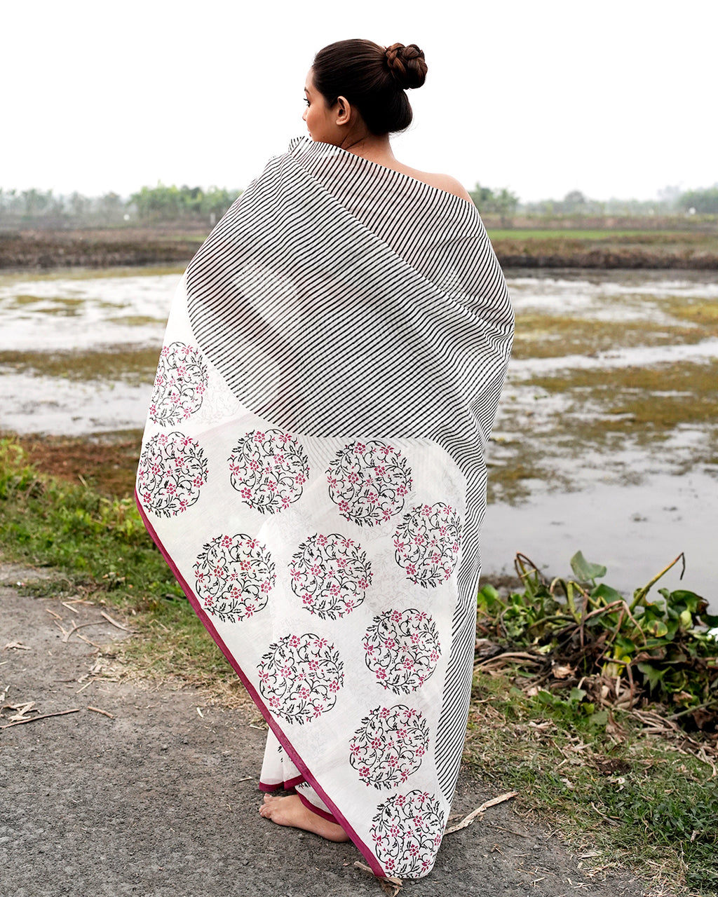 Stripes with Floral Jal Block Printed Saree (Black & Maroon)