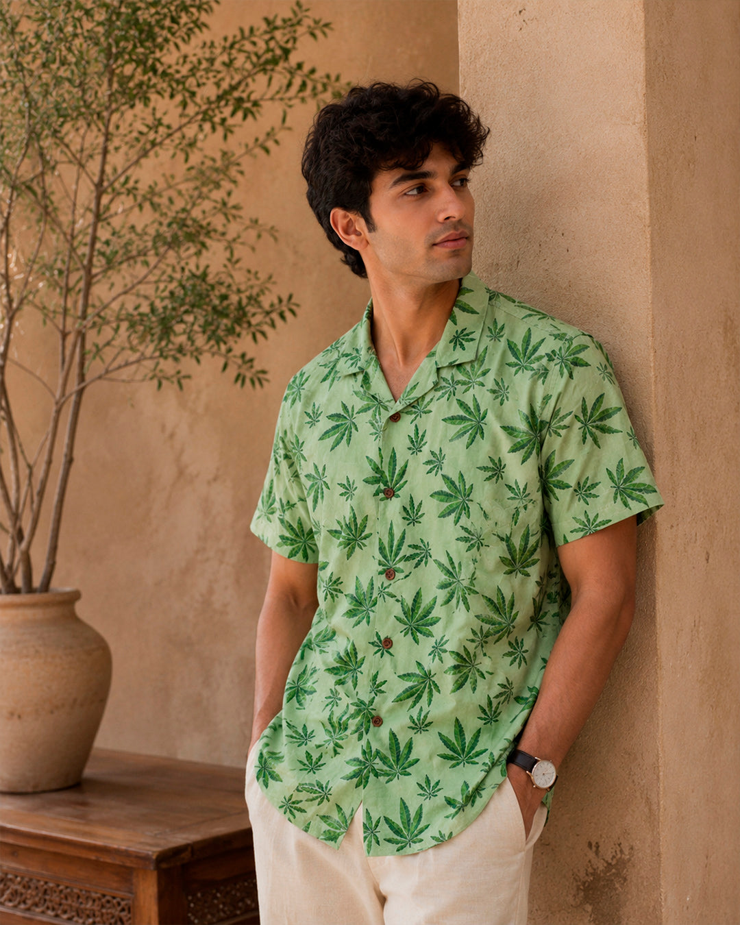 Hemp leaf printed half shirt