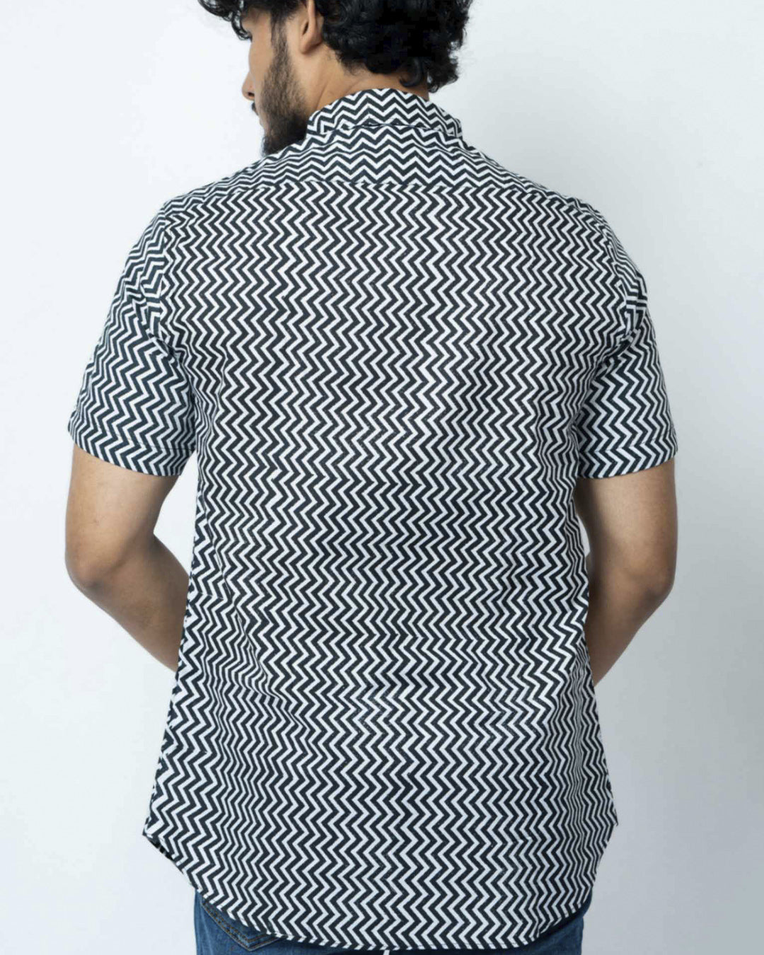 Black And White Zig Zag  Print Summer Regular Fit Shirt.