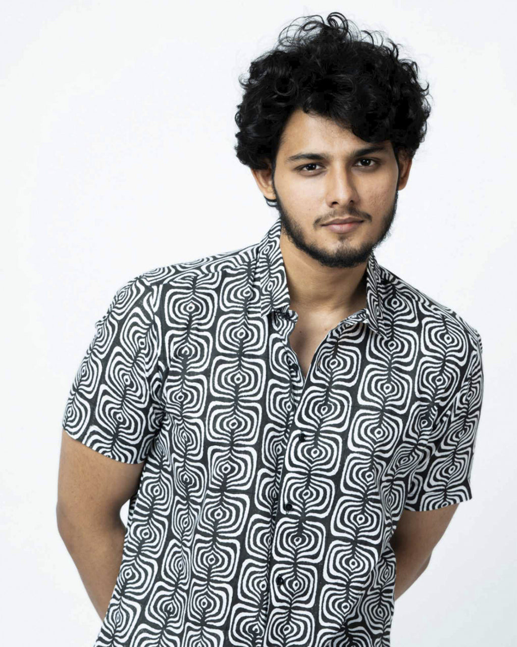 Black & White Smart Casual  Cotton Shirt.