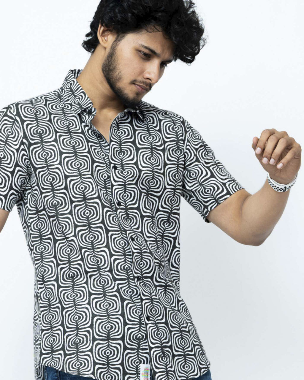 Black & White Smart Casual  Cotton Shirt.