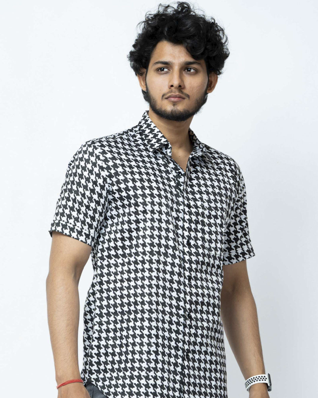 Black & White Houndstooth Print Mens Half Shirt.