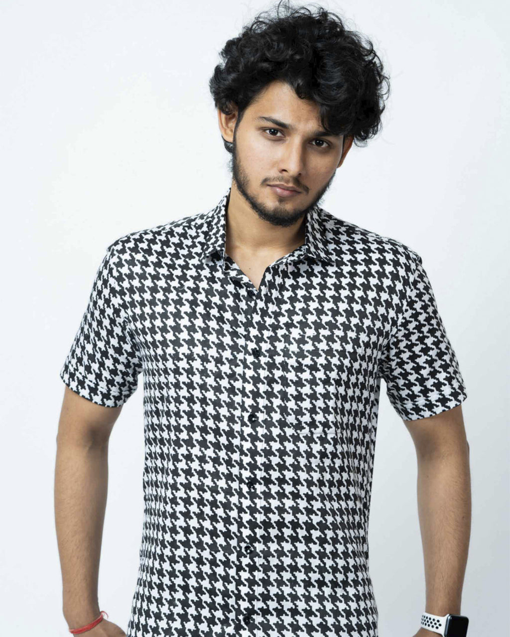 Black & White Houndstooth Print Mens Half Shirt.