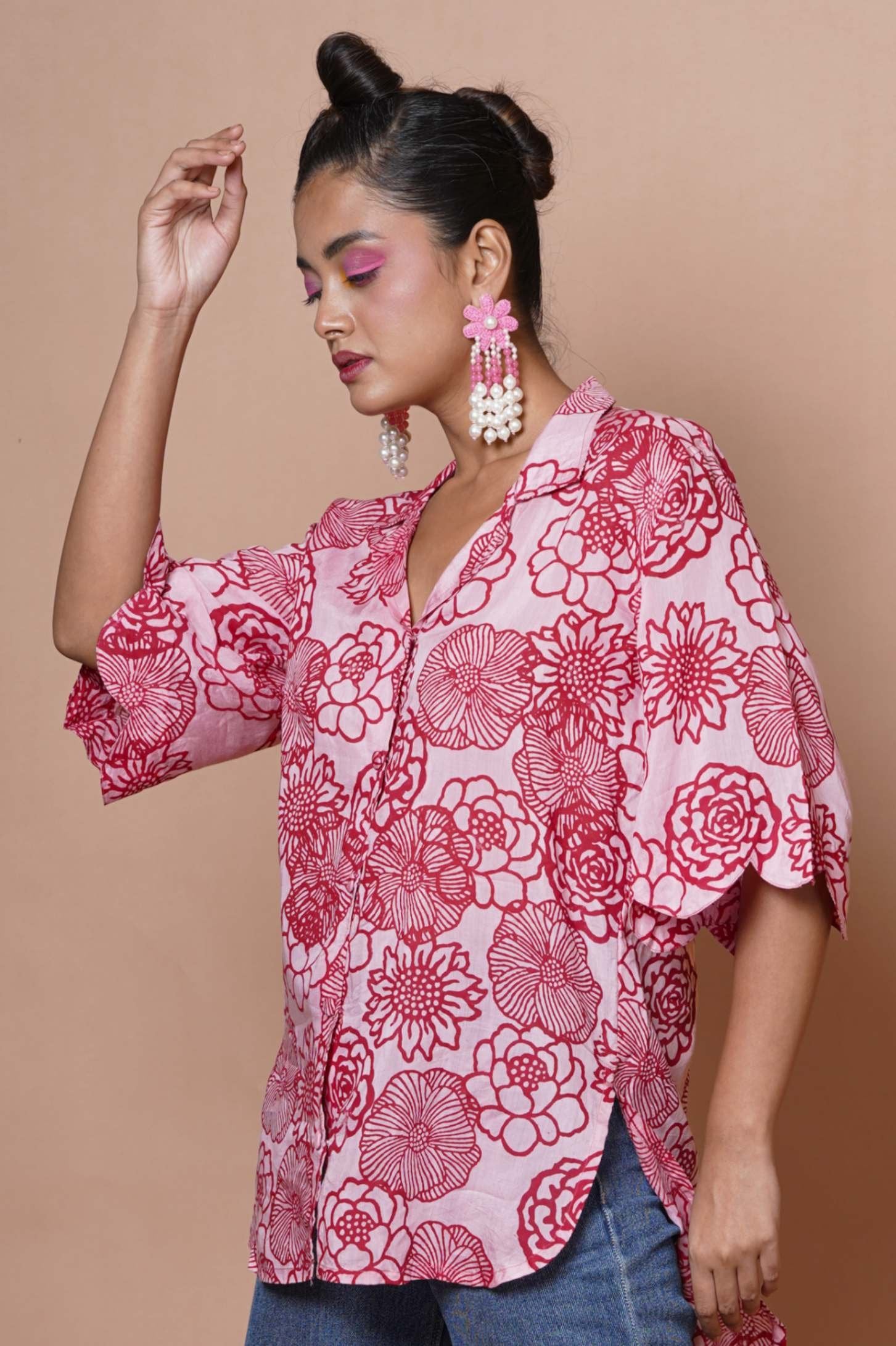 Women Block Print Cotton Shirt In Red And Pink