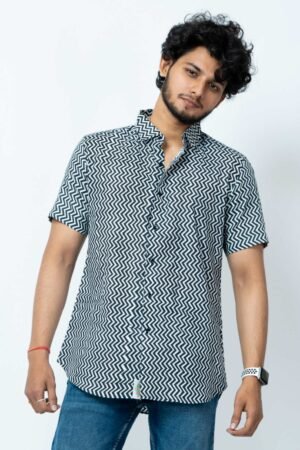 BLACK AND WHITE ZIG ZAG  PRINT SUMMER REGULAR FIT SHIRT. - Image 3
