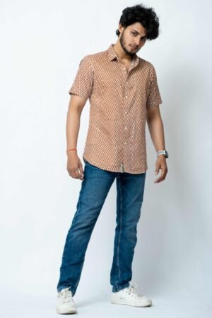 RUST COLOR ZIGZAG PRINT MENS CASUAL SHIRT - Image 2
