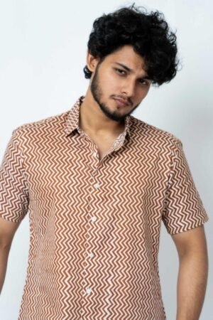 RUST COLOR ZIGZAG PRINT MENS CASUAL SHIRT - Image 7