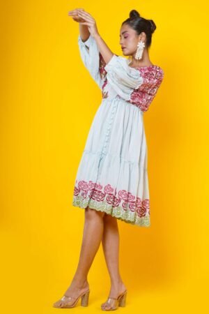 Women Block Printed Muslin Midi Dress with Rose motifs - Image 4