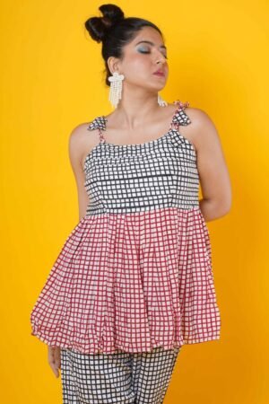 Women Block Print Co-ords Set in Red and Black Checks - Image 5