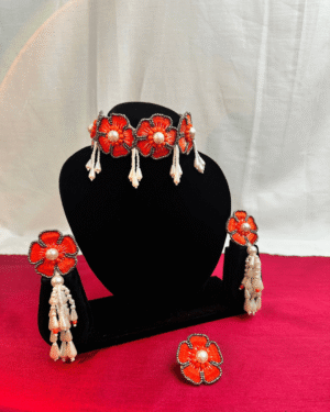 Paanchi Ful (Gerua) - Neckpiece, Earrings and Ring