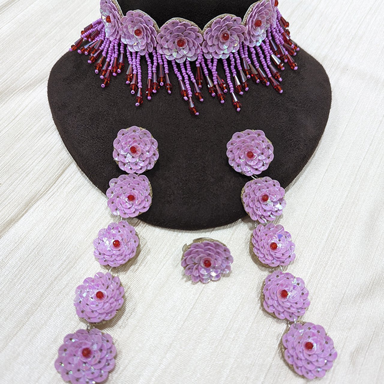 Phuljhari (Gulabi) - Neckpiece, Earrings and Ring - Image 3