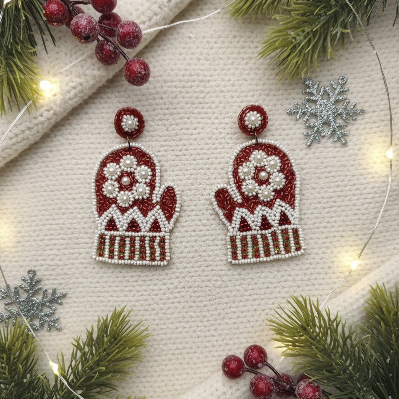 Christmas Gloves Earring. - Image 4