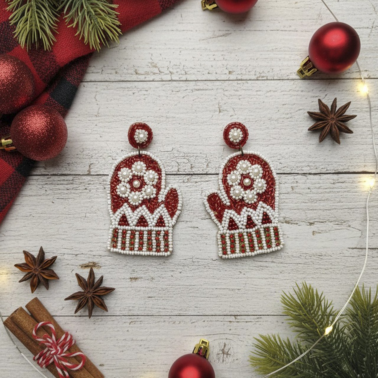 Christmas Gloves Earring. - Image 3