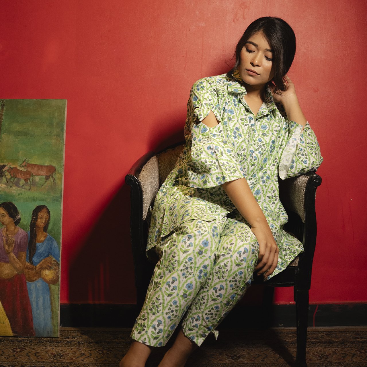 Women Cotton Kurta Set In Green Blue Floral Block Print - Image 4