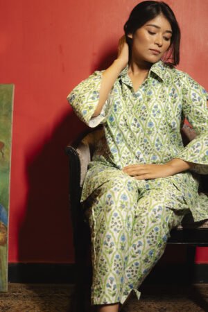 Women Cotton Kurta Set In Green Blue Floral Block Print