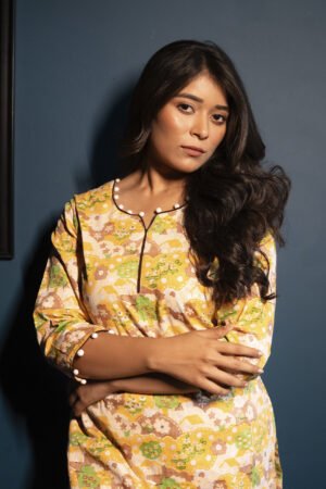 Women Block Printed Cotton Kurta Set In Pastel Yellow